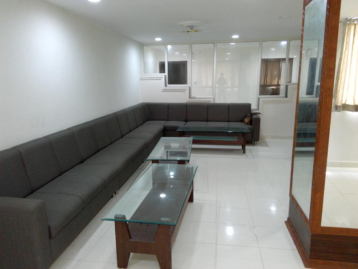 Sahasra Residency Hotell Hyderabad Exteriör bild