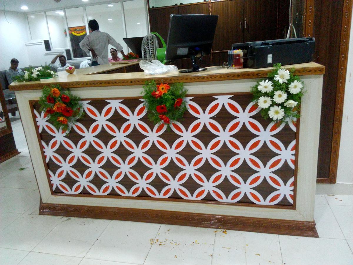 Sahasra Residency Hotell Hyderabad Exteriör bild